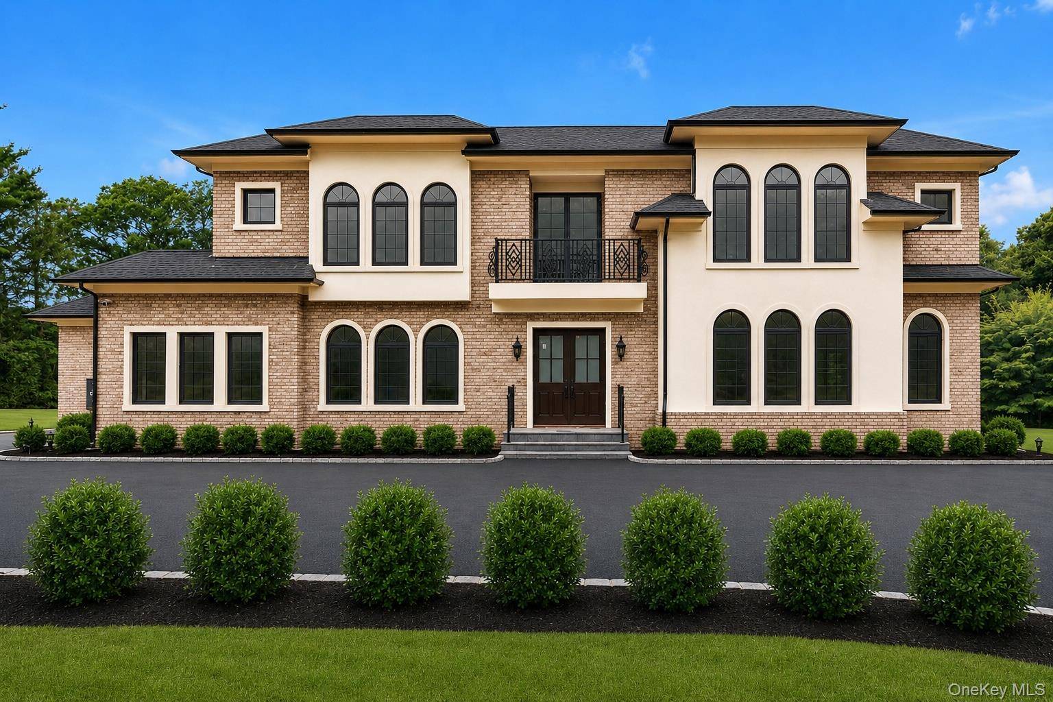 26 Bacon RD, Old Westbury, NY 11568