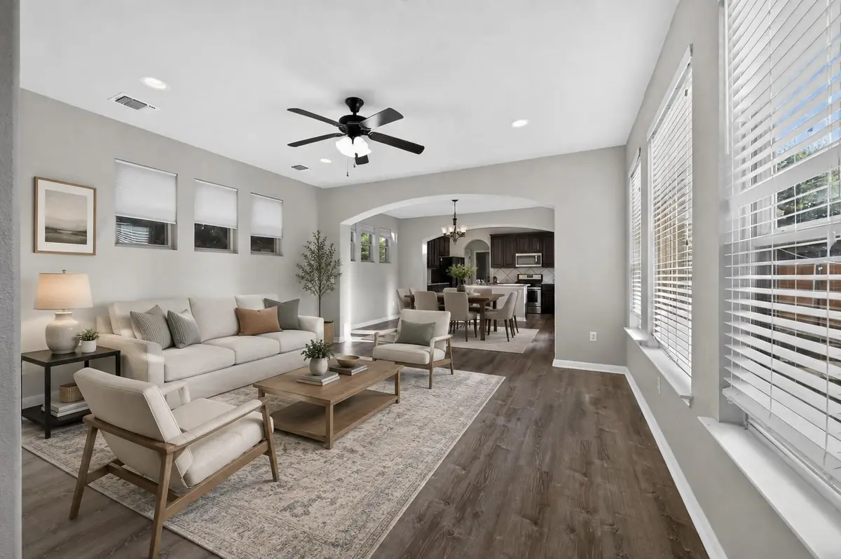 5800 Baythorne DR, Austin, TX 78747