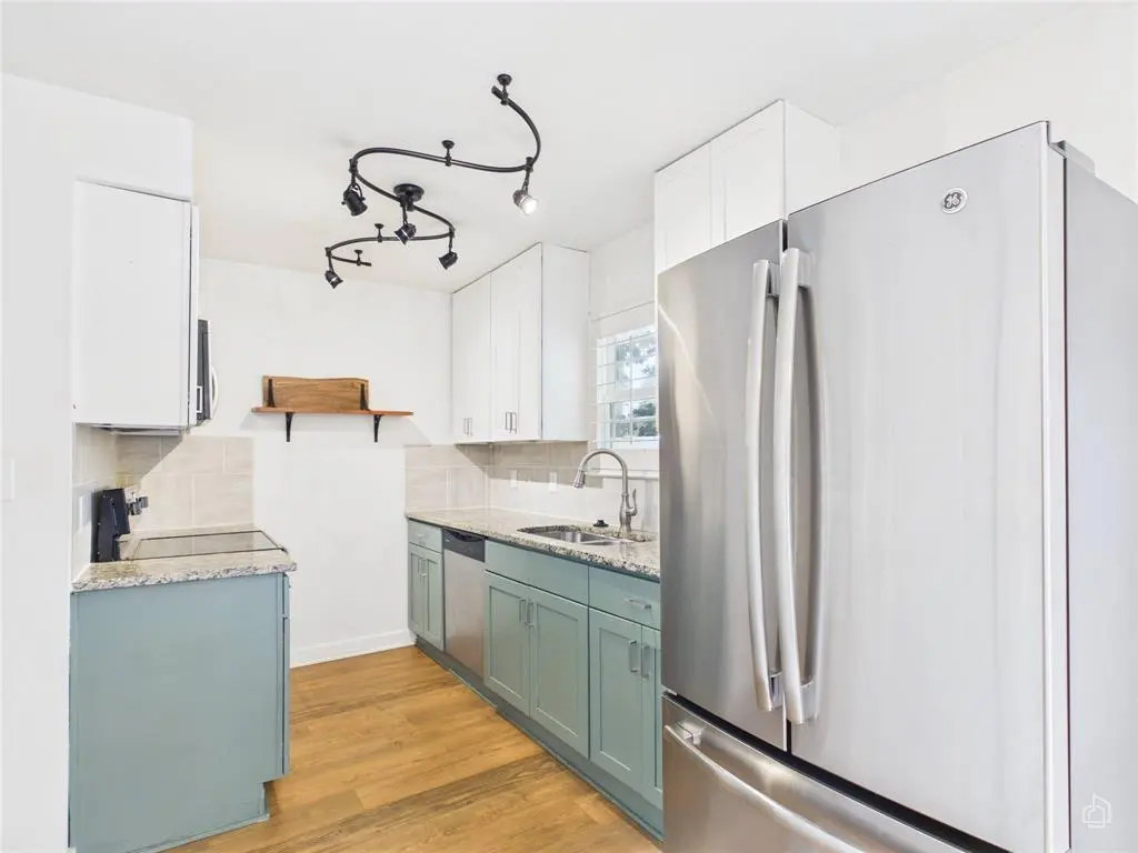 6211 Manor RD #107, Austin, TX 78723