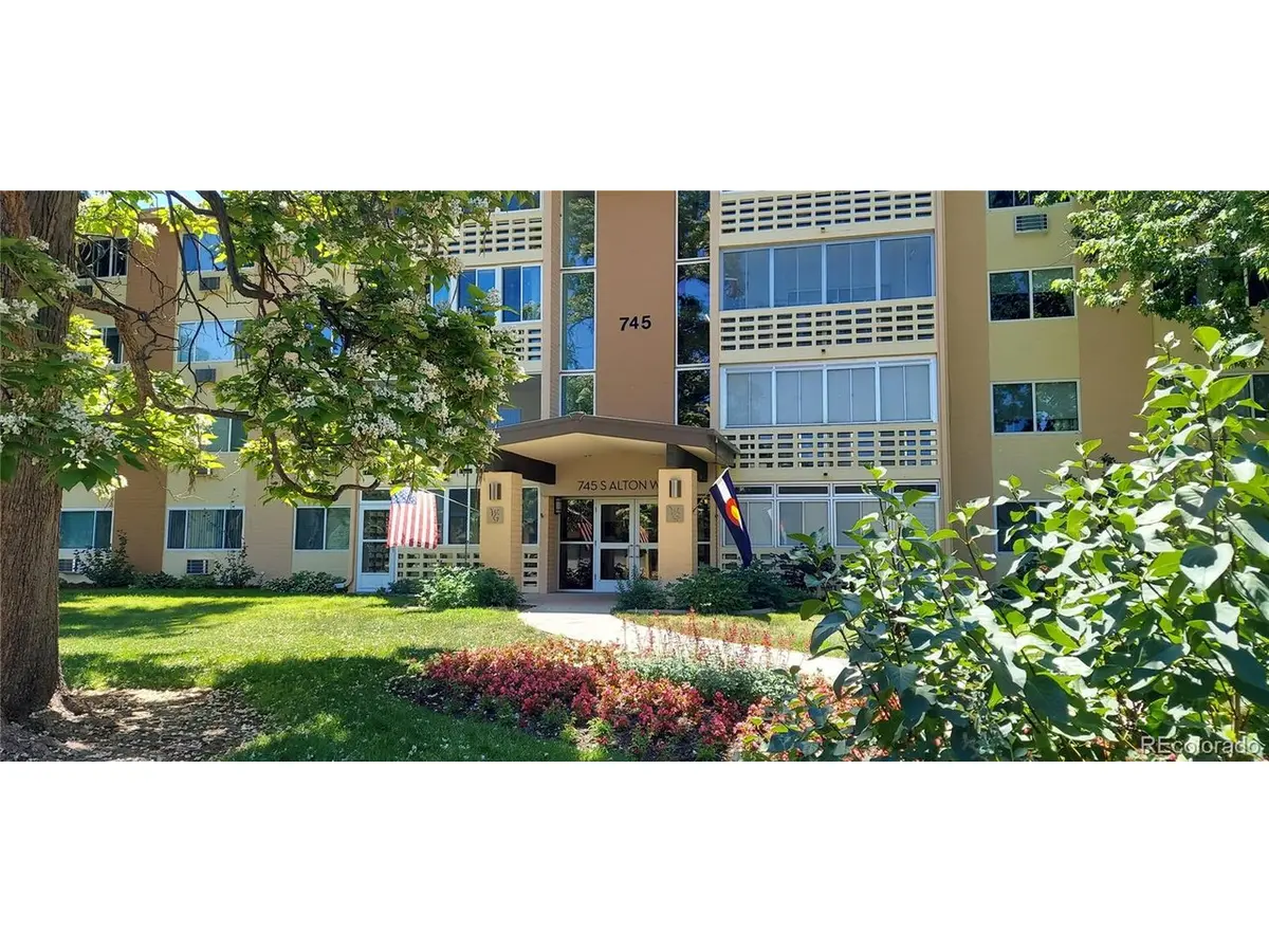 745 S Alton #4C, Denver, CO 80247