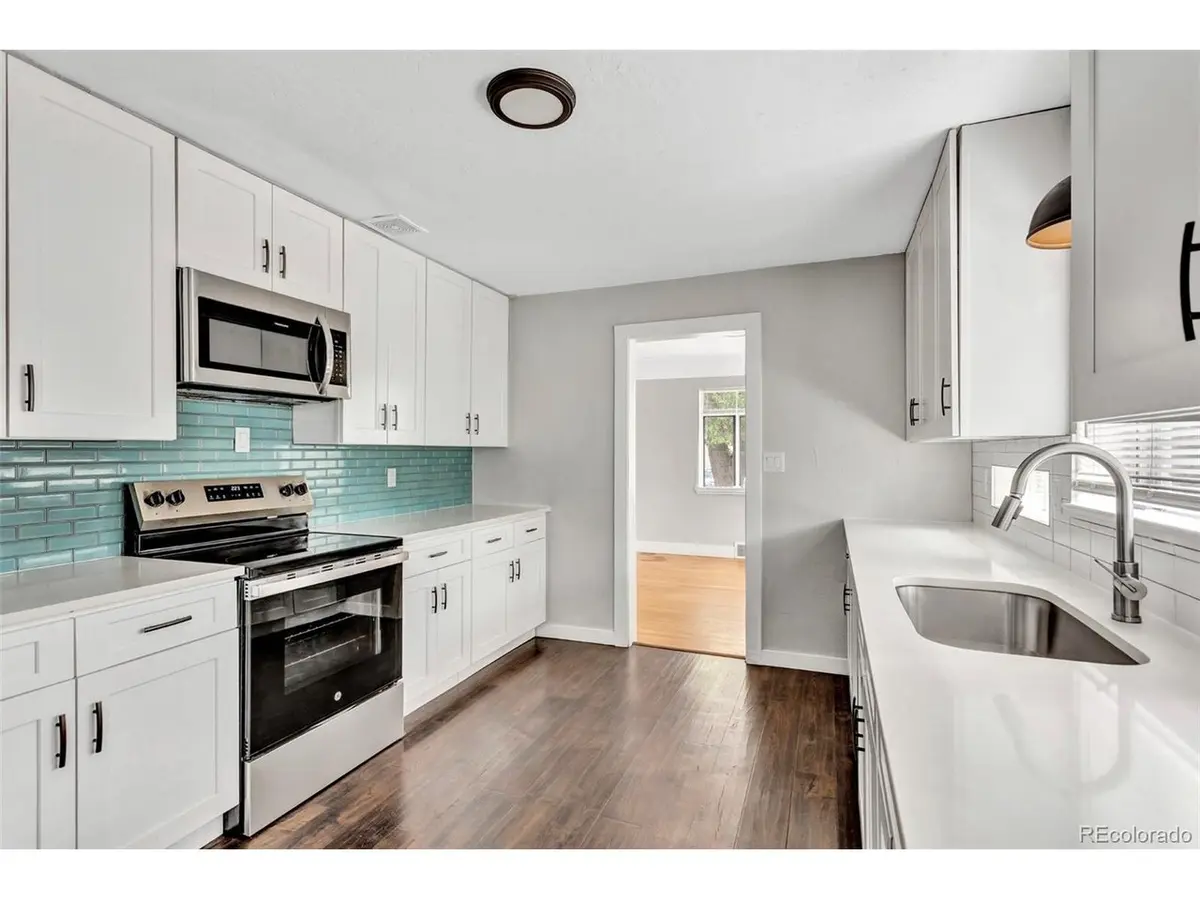 1075 Kingston, Aurora, CO 80010