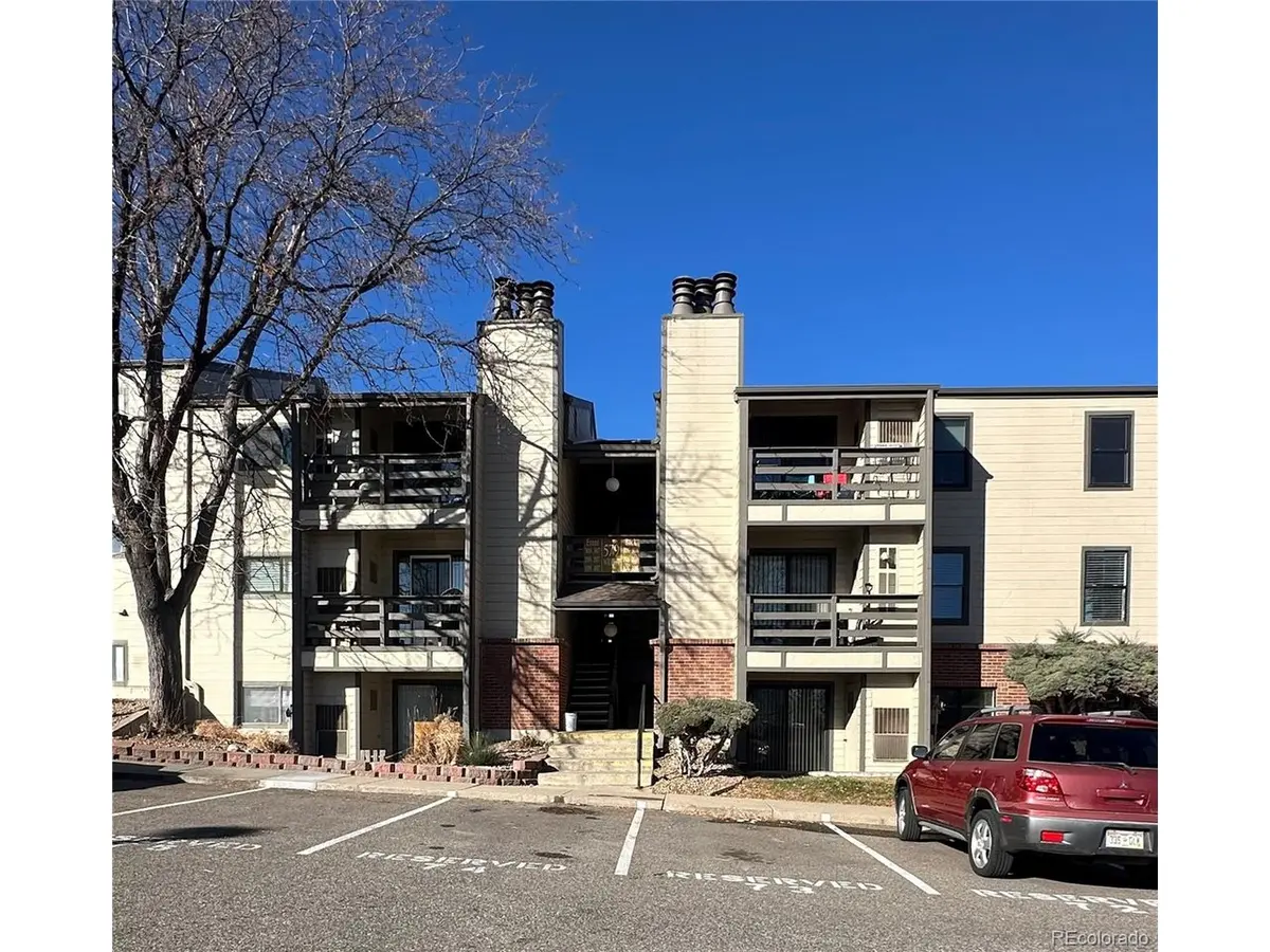 579 Wright #579-207, Lakewood, CO 80228