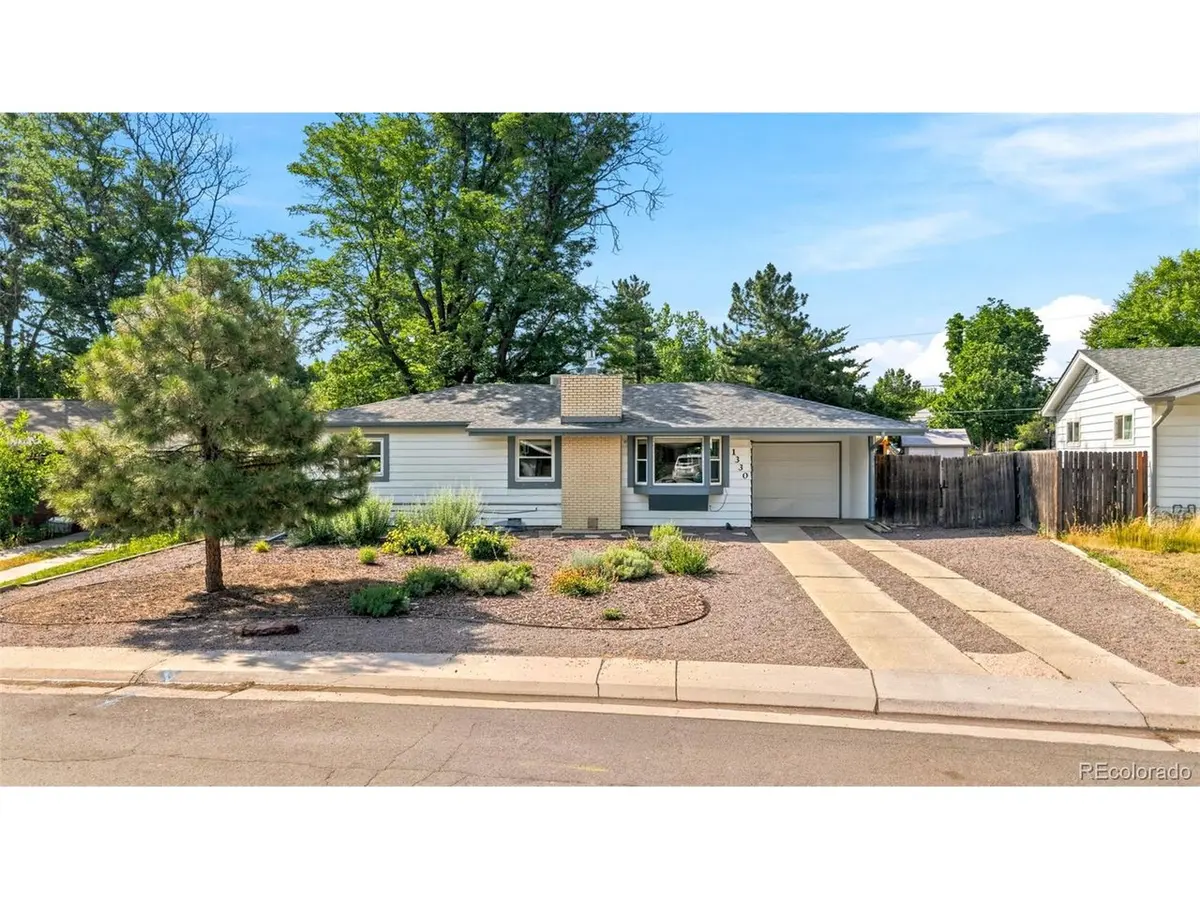 1330 S Ivanhoe, Denver, CO 80224