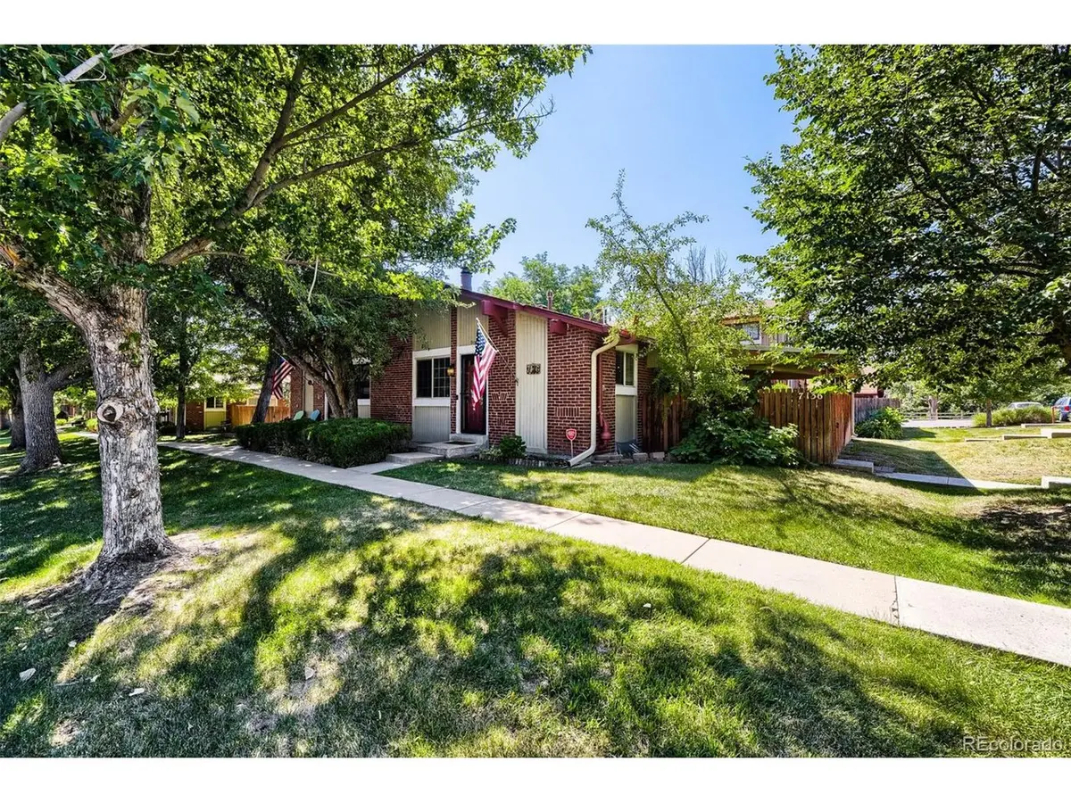 7136 W Portland, Littleton, CO 80128