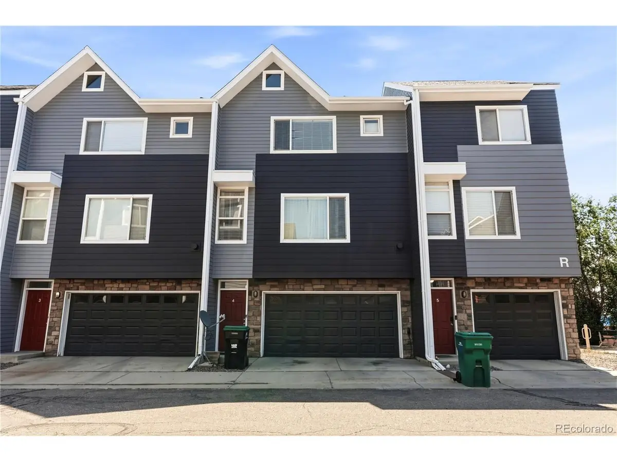 8751 Pearl #R4, Denver, CO 80229