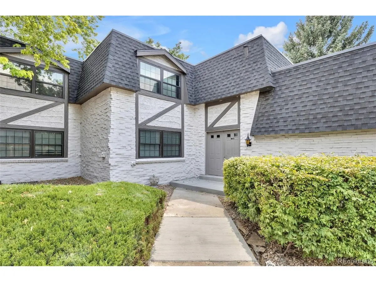 3511 S Hillcrest #4, Denver, CO 80237