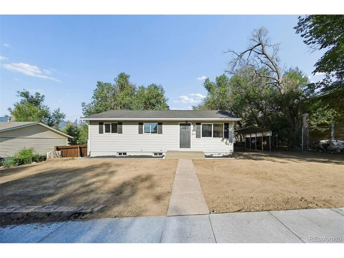 838 Sequoia, Colorado Springs, CO 80910