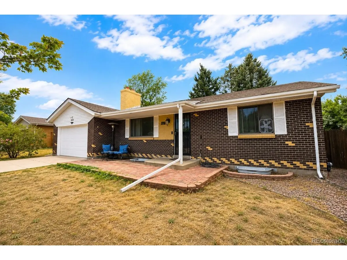 322 S Peoria, Aurora, CO 80012