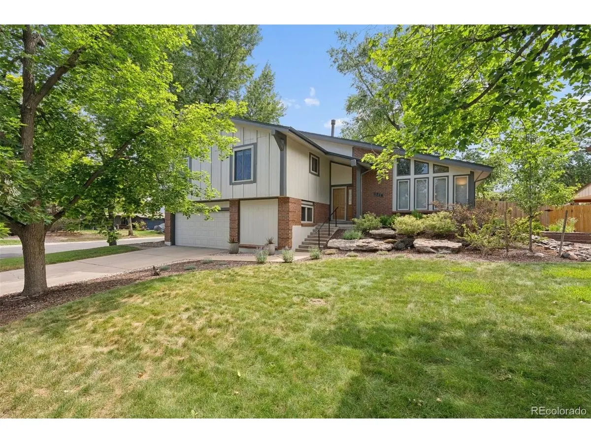 1716 S Newark, Aurora, CO 80012
