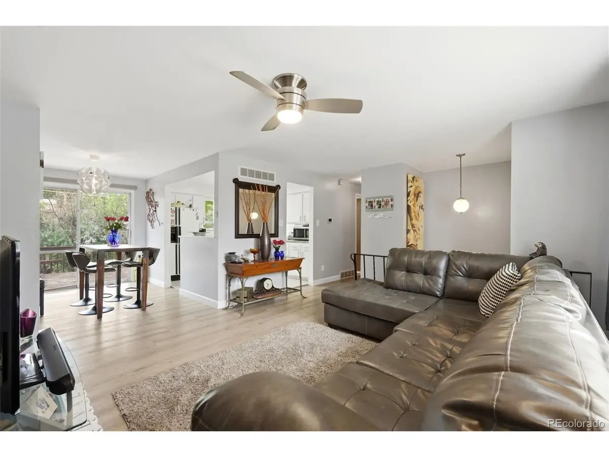 984 S Victor, Aurora, CO 80012