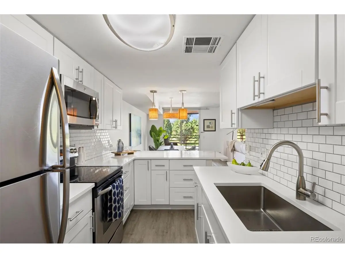 5955 E 10th #104, Denver, CO 80220