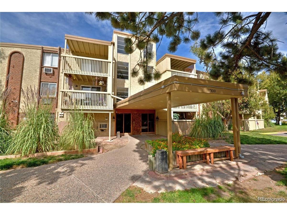 1306 S Parker #162, Denver, CO 80231