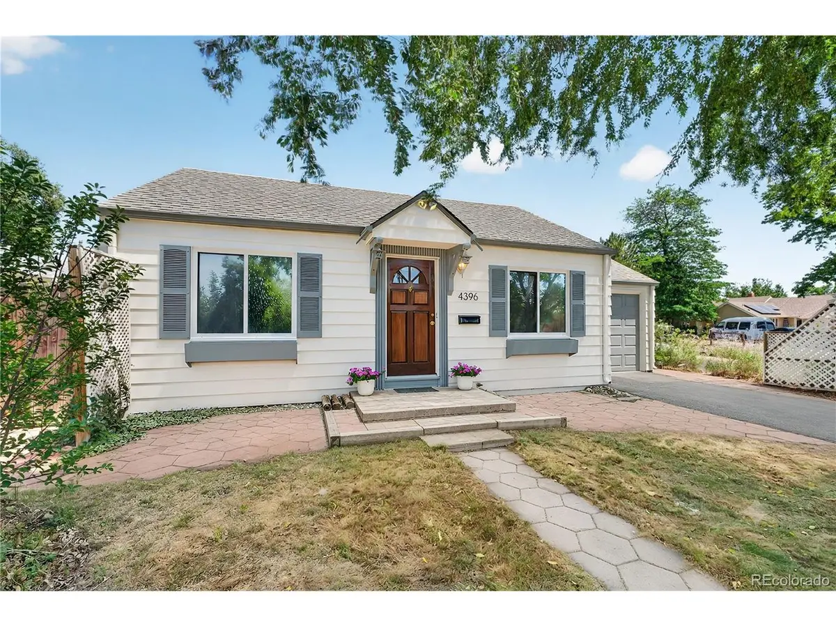4396 S Huron, Englewood, CO 80110