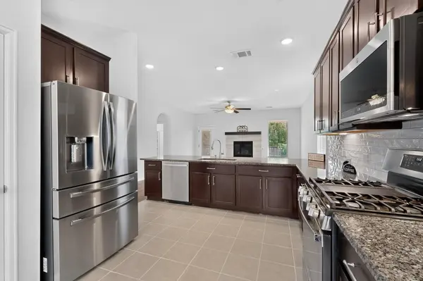 689 Leadtree LOOP, Buda, TX 78610