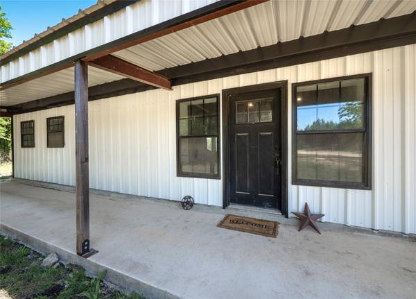 411 Avila LN, Briggs, TX 78608