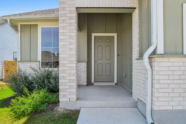 308 Boatright BLVD, Jarrell, TX 76537