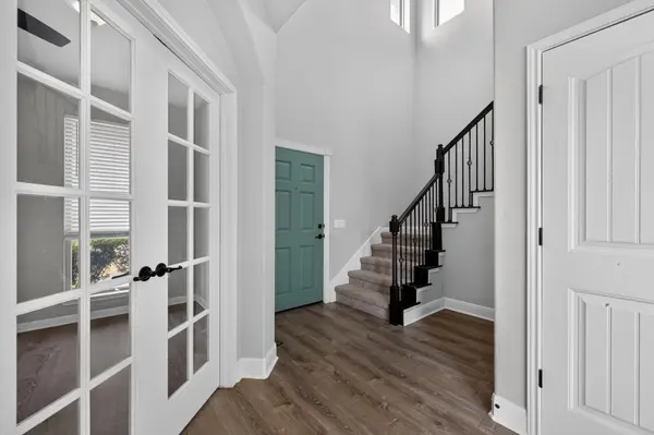 5800 Baythorne DR, Austin, TX 78747