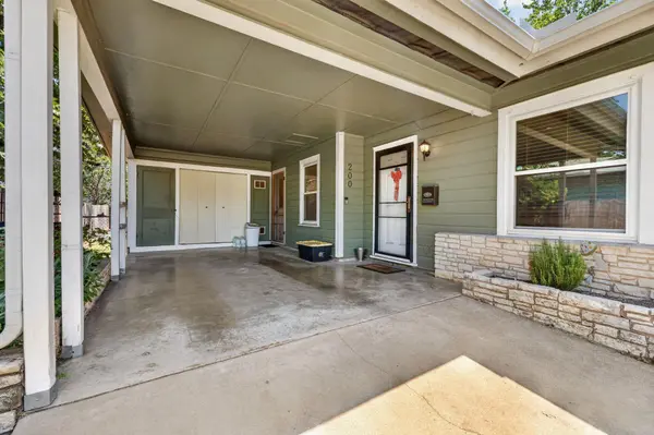 200 E Skyview RD, Austin, TX 78752