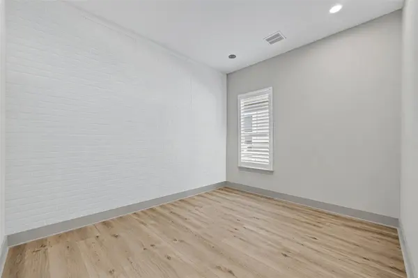 10824 E Crystal Falls PKWY E #505, Leander, TX 78641