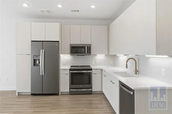 4802 S Congress Ave #514, Austin, TX 78745
