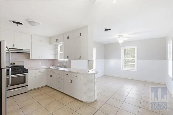 7604 Delafield LN, Austin, TX 78752