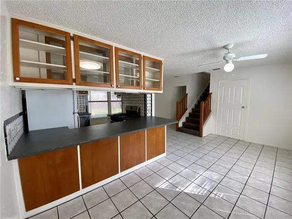 407 E 30th ST #B, Austin, TX 78705
