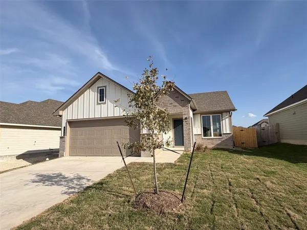 312 Boatright BLVD, Jarrell, TX 76537
