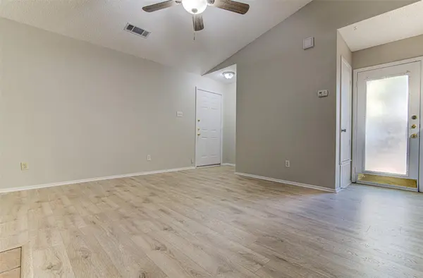 12824 Tomanet TRL #A, Austin, TX 78727
