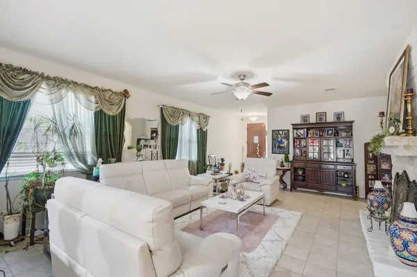 310 Durata DR, San Marcos, TX 78666