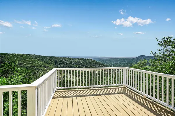 1320 SERENITY DR, Fischer, TX 78623