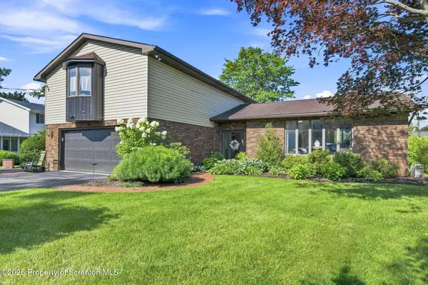 229 Cornell AVE, Clarks Green, PA 18411