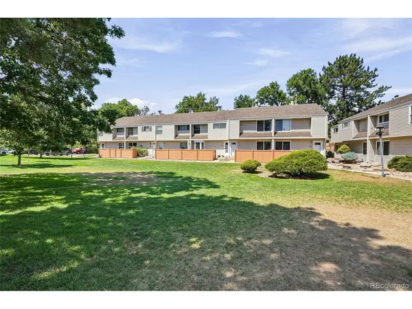 4268 E Maplewood, Littleton, CO 80121