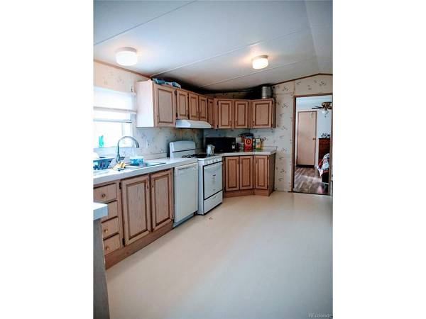 8529 Colorado, Denver, CO 80229