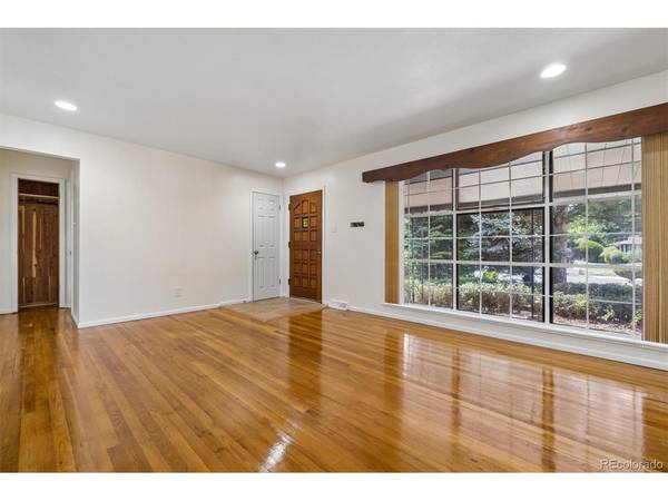 372 Lima, Aurora, CO 80010