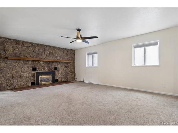 372 Lima, Aurora, CO 80010