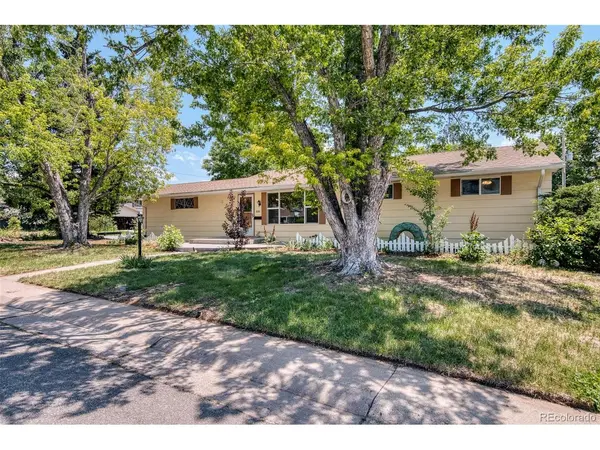 8584 E Briarwood, Centennial, CO 80112