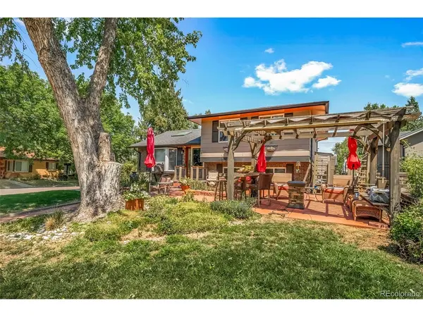 1590 Roslyn, Denver, CO 80220