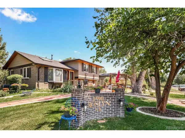 1590 Roslyn, Denver, CO 80220