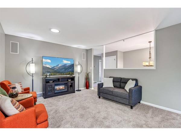11199 E Wesley, Aurora, CO 80014