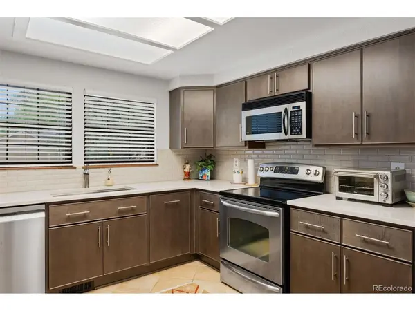 3026 E Hinsdale, Centennial, CO 80122