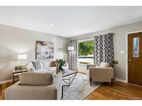 3798 W Chenango, Littleton, CO 80123