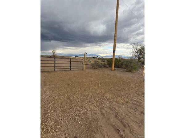13779 Lane 4 N, Mosca, CO 81146