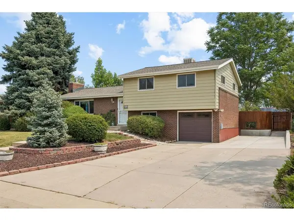 686 Elkhart, Aurora, CO 80011