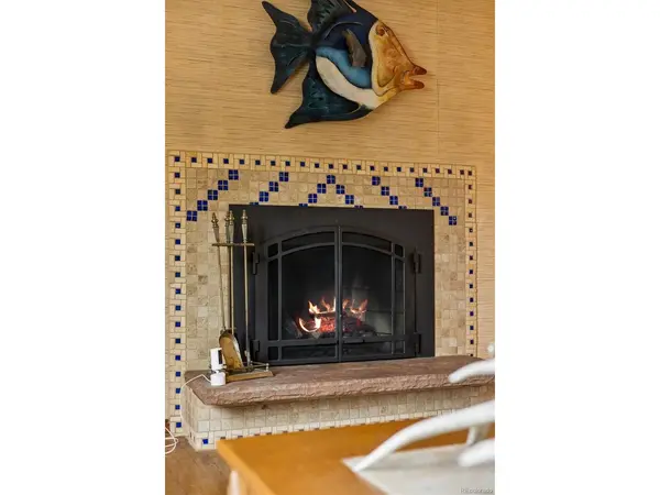 686 Elkhart, Aurora, CO 80011