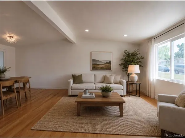 7819 Applewood, Denver, CO 80221