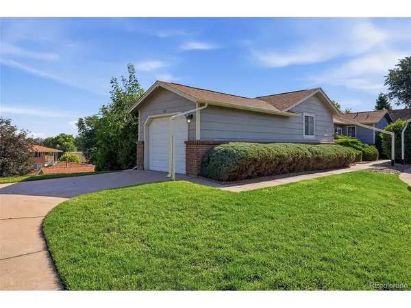 541 W Crestline #10B1, Littleton, CO 80120