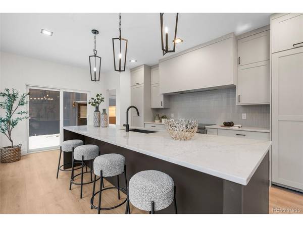 537 Josephine, Denver, CO 80206