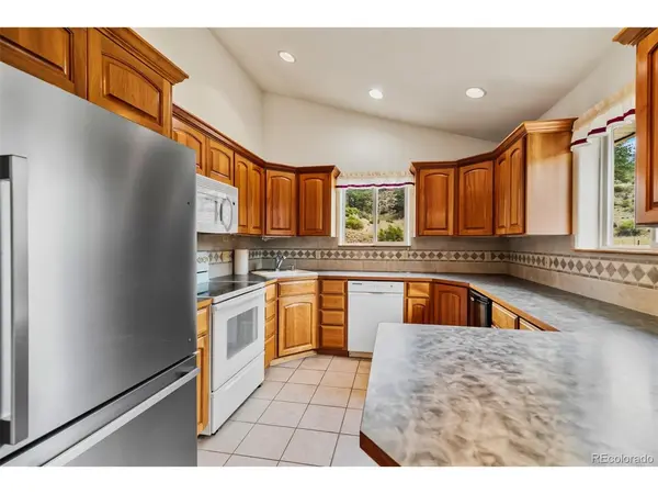 122 W Cline, Shawnee, CO 80475