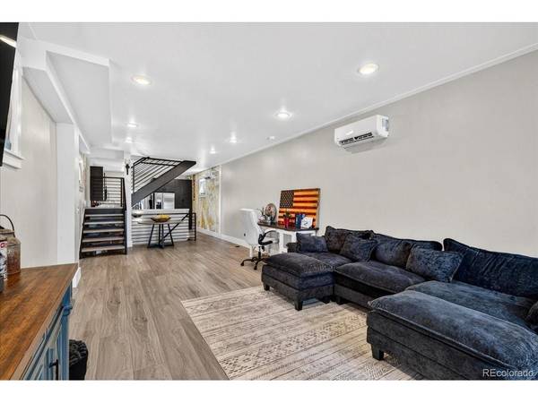 660 1st, Deer Trail, CO 80105