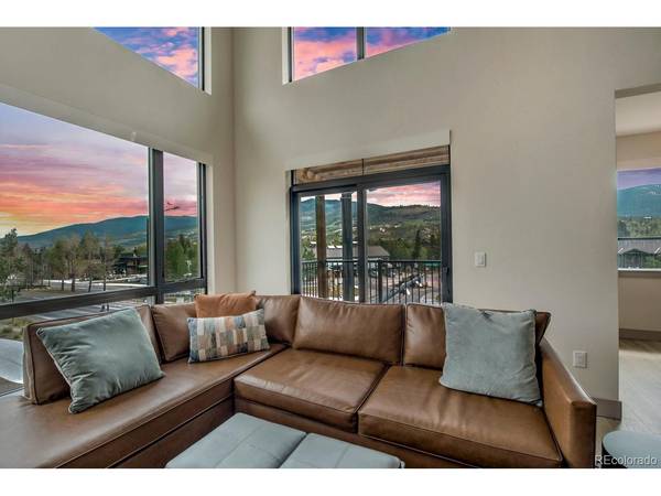 37 W 4th #301E, Silverthorne, CO 80498